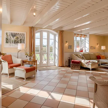 Holiday home Friesenrose Nieblum